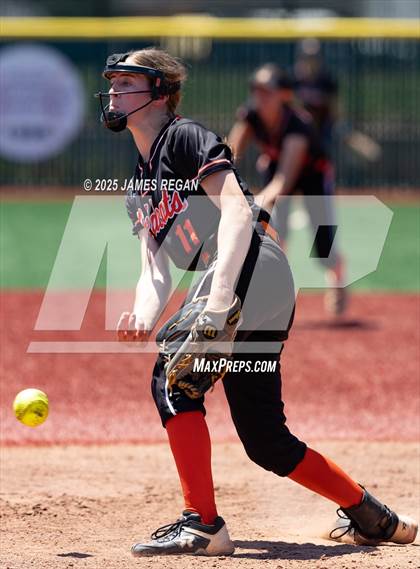 Thumbnail 1 in Palma vs Woodside (CIF CCS D4 Final) photogallery.