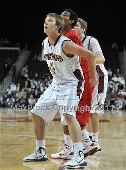 Thumbnail 3 in La Canada vs. Lutheran (CIF SoCal D3 Regional Final) photogallery.
