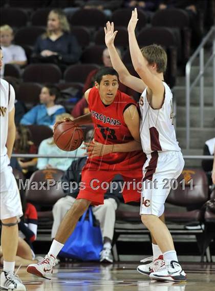 Thumbnail 3 in La Canada vs. Lutheran (CIF SoCal D3 Regional Final) photogallery.