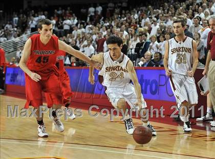 Thumbnail 3 in La Canada vs. Lutheran (CIF SoCal D3 Regional Final) photogallery.