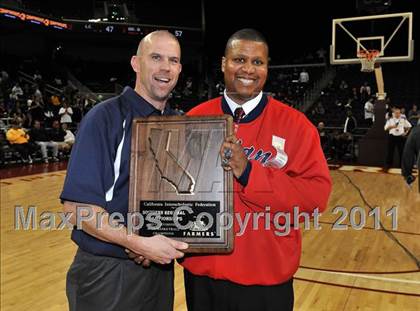 Thumbnail 3 in La Canada vs. Lutheran (CIF SoCal D3 Regional Final) photogallery.