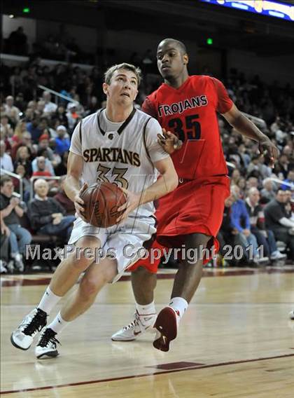 Thumbnail 1 in La Canada vs. Lutheran (CIF SoCal D3 Regional Final) photogallery.