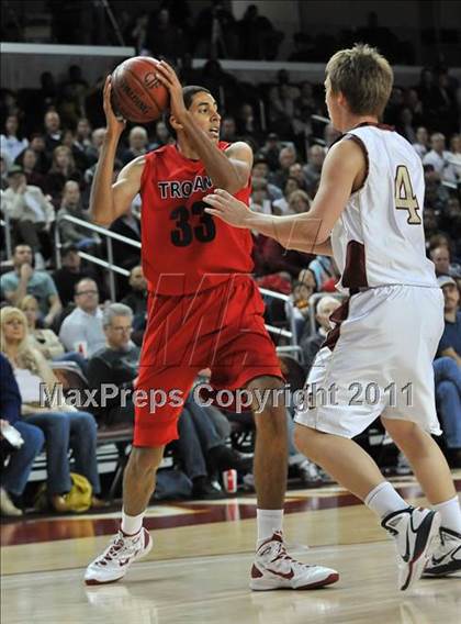 Thumbnail 2 in La Canada vs. Lutheran (CIF SoCal D3 Regional Final) photogallery.