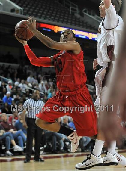 Thumbnail 3 in La Canada vs. Lutheran (CIF SoCal D3 Regional Final) photogallery.