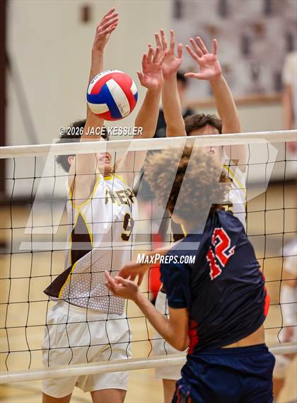 Thumbnail 3 in Viewpoint @ Crespi photogallery.