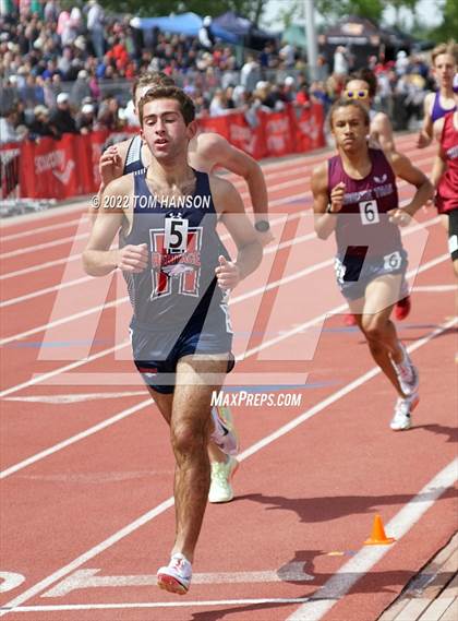Thumbnail 2 in CHSAA 5A Championships (1600 Meter Run) photogallery.