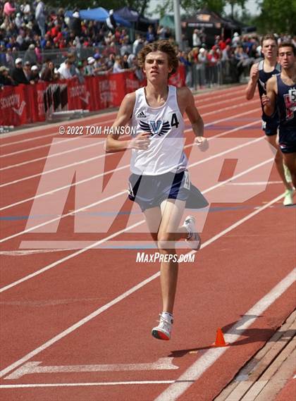 Thumbnail 1 in CHSAA 5A Championships (1600 Meter Run) photogallery.