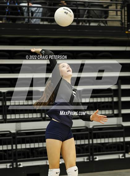 Thumbnail 1 in Hunter vs. Corner Canyon (UHSAA 6A Consolation Semifinal) photogallery.