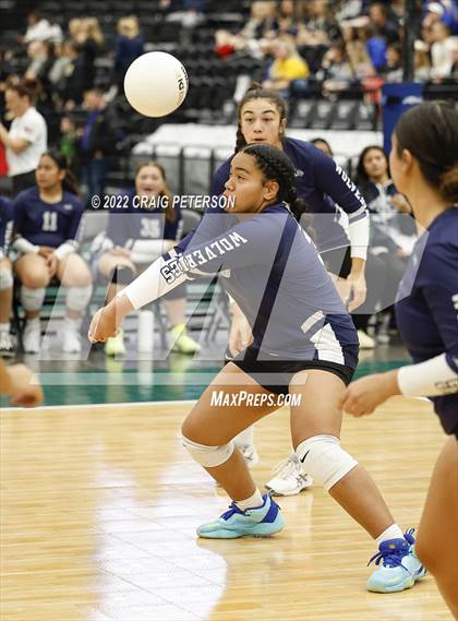 Thumbnail 3 in Hunter vs. Corner Canyon (UHSAA 6A Consolation Semifinal) photogallery.