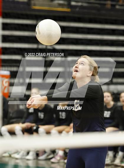 Thumbnail 3 in Hunter vs. Corner Canyon (UHSAA 6A Consolation Semifinal) photogallery.