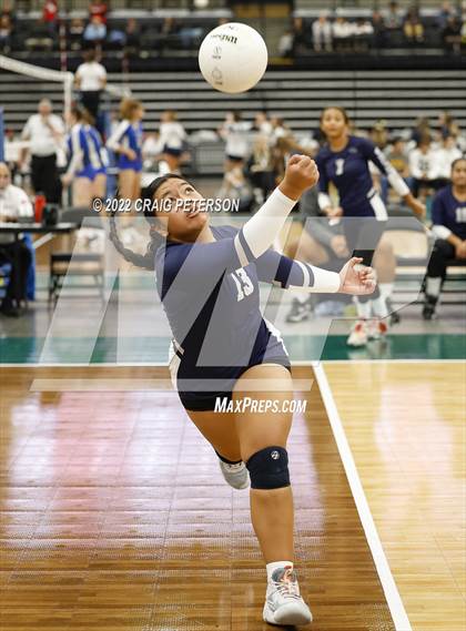 Thumbnail 2 in Hunter vs. Corner Canyon (UHSAA 6A Consolation Semifinal) photogallery.
