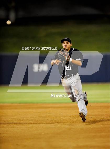 Thumbnail 2 in Hamilton vs. Horizon (AIA 6A Round 2 Playoff) photogallery.