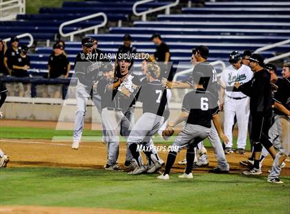 Thumbnail 2 in Hamilton vs. Horizon (AIA 6A Round 2 Playoff) photogallery.