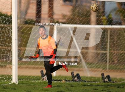 Thumbnail 2 in Sotomayor vs Eagle Rock photogallery.