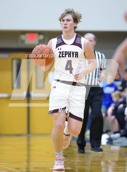 Thumbnail 3 in Lipan vs Zephyr (HD Howard Classic) photogallery.