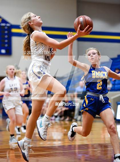 Thumbnail 2 in Brock @ Lipan photogallery.