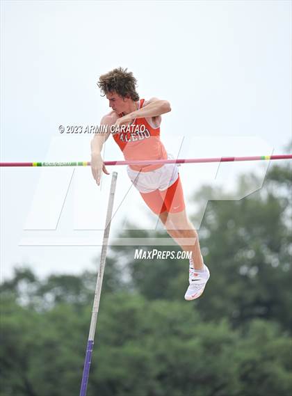 Thumbnail 2 in UIL 5A Track & Field Finals  photogallery.