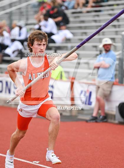 Thumbnail 2 in UIL 5A Track & Field Finals  photogallery.