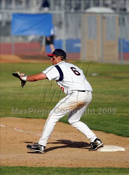 Thumbnail 1 in Aliso Niguel @ Tesoro photogallery.
