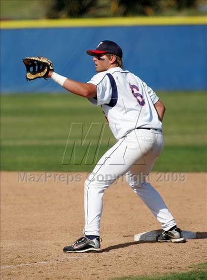 Thumbnail 2 in Aliso Niguel @ Tesoro photogallery.