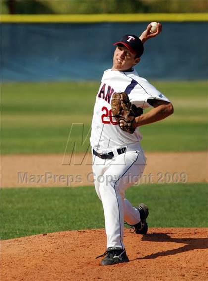Thumbnail 3 in Aliso Niguel @ Tesoro photogallery.