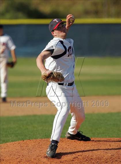 Thumbnail 1 in Aliso Niguel @ Tesoro photogallery.