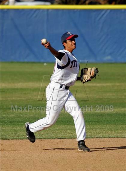 Thumbnail 2 in Aliso Niguel @ Tesoro photogallery.
