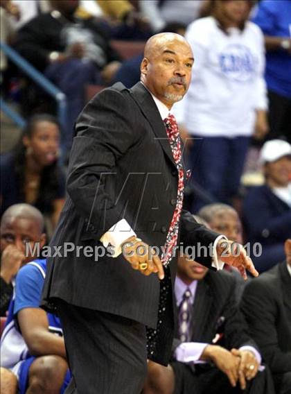 Thumbnail 3 in St. Mary's vs. Price (CIF State D4 Final) photogallery.