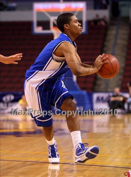 Thumbnail 1 in St. Mary's vs. Price (CIF State D4 Final) photogallery.