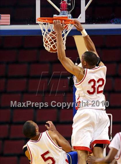 Thumbnail 2 in St. Mary's vs. Price (CIF State D4 Final) photogallery.