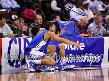 Thumbnail 3 in St. Mary's vs. Price (CIF State D4 Final) photogallery.