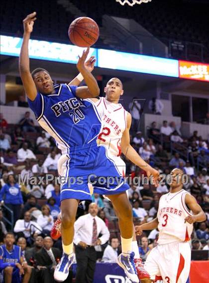 Thumbnail 3 in St. Mary's vs. Price (CIF State D4 Final) photogallery.