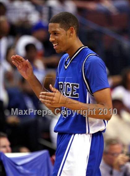 Thumbnail 1 in St. Mary's vs. Price (CIF State D4 Final) photogallery.