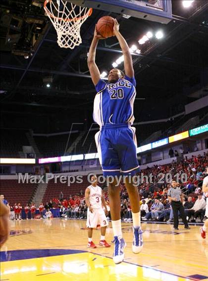 Thumbnail 1 in St. Mary's vs. Price (CIF State D4 Final) photogallery.