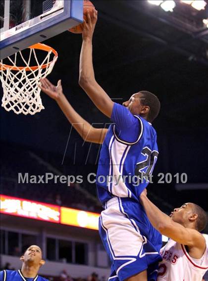 Thumbnail 1 in St. Mary's vs. Price (CIF State D4 Final) photogallery.