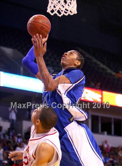 Thumbnail 3 in St. Mary's vs. Price (CIF State D4 Final) photogallery.