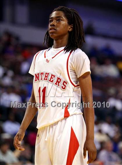 Thumbnail 2 in St. Mary's vs. Price (CIF State D4 Final) photogallery.