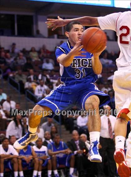 Thumbnail 3 in St. Mary's vs. Price (CIF State D4 Final) photogallery.