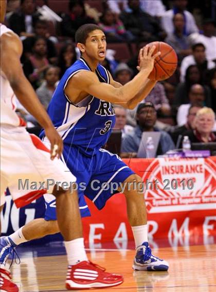 Thumbnail 3 in St. Mary's vs. Price (CIF State D4 Final) photogallery.