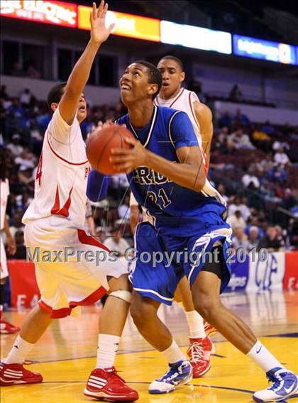 Thumbnail 1 in St. Mary's vs. Price (CIF State D4 Final) photogallery.