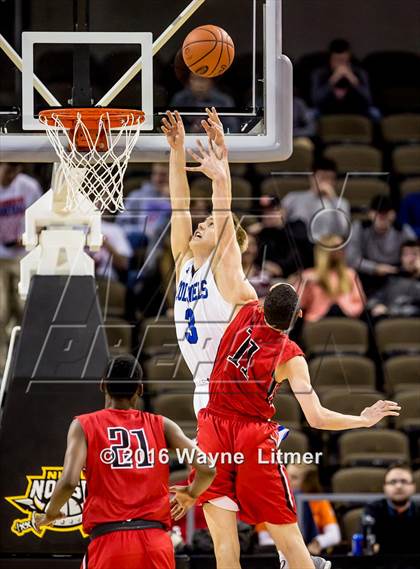 Thumbnail 2 in Newport vs Covington Catholic (Ninth Region Opening Round) photogallery.