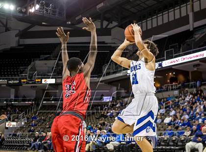 Thumbnail 2 in Newport vs Covington Catholic (Ninth Region Opening Round) photogallery.