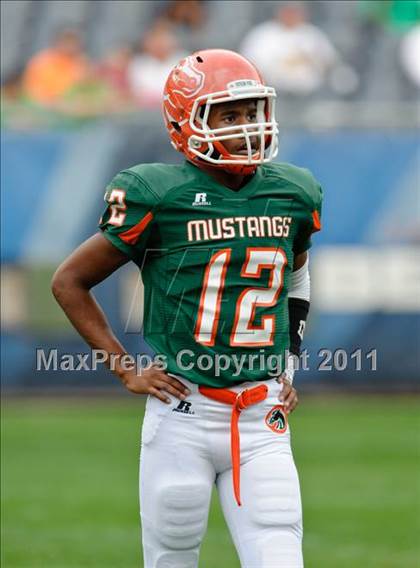 Thumbnail 2 in Providence Catholic vs. Morgan Park (Chicago Kickoff Classic) photogallery.