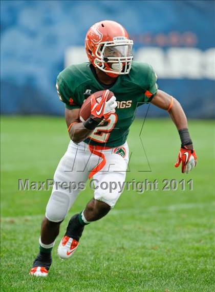 Thumbnail 2 in Providence Catholic vs. Morgan Park (Chicago Kickoff Classic) photogallery.