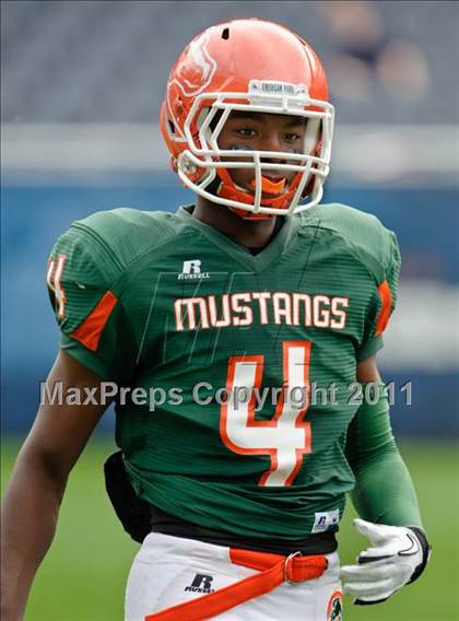 Thumbnail 1 in Providence Catholic vs. Morgan Park (Chicago Kickoff Classic) photogallery.