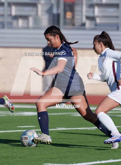 Thumbnail 3 in Bridgeport vs Bell (EMS-ISD X-Town Shootout) photogallery.
