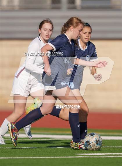 Thumbnail 2 in Bridgeport vs Bell (EMS-ISD X-Town Shootout) photogallery.