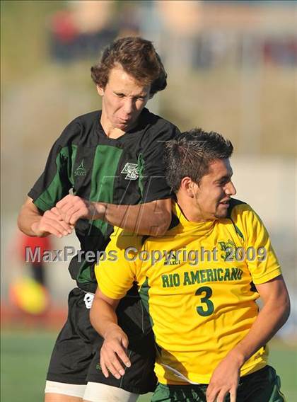Thumbnail 3 in El Camino vs. Rio Americano (CIF SJS D3 Final) photogallery.