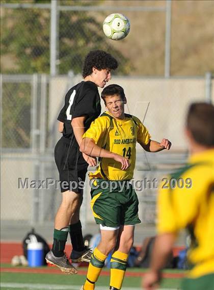 Thumbnail 2 in El Camino vs. Rio Americano (CIF SJS D3 Final) photogallery.