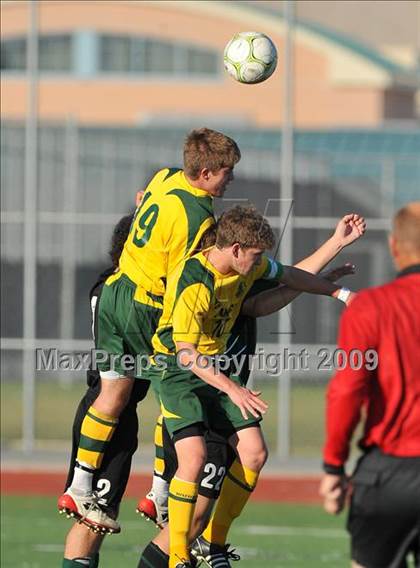 Thumbnail 2 in El Camino vs. Rio Americano (CIF SJS D3 Final) photogallery.